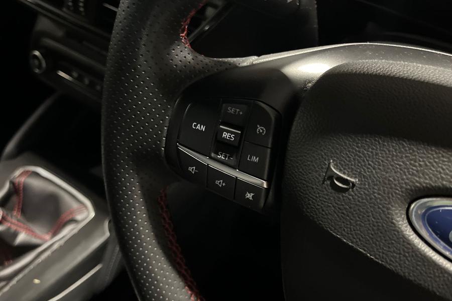 Ford FOCUS Photo autoimg-3a5385826d9d4fe621cd3be48bc03a6a0d2c9983.jpg