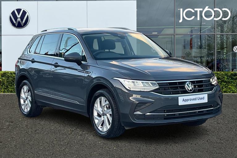 Used 2021 Volkswagen Tiguan 1.5 TSI Life SUV 5dr Petrol DSG Euro 6 (s/s) (150 ps) Grey at JCT600