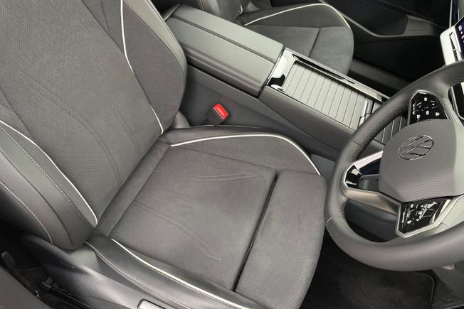 VOLKSWAGEN Id.7 Photo 39