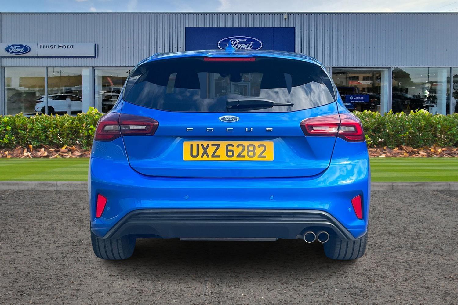 Ford Focus Photo 6