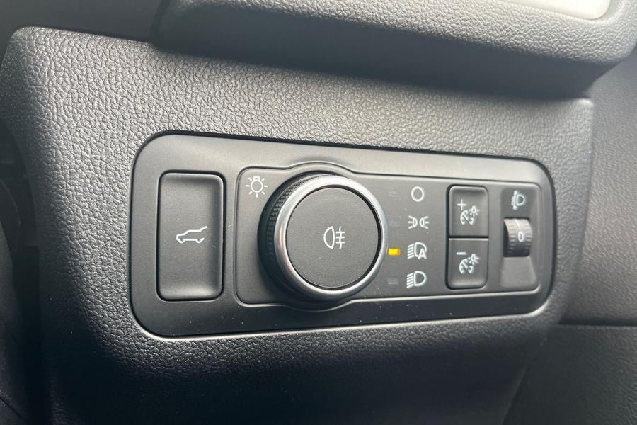 Ford KUGA Photo autoimg-3a607a7ce0d79cdc96feaef1a5f316ec0a715b0b.jpg