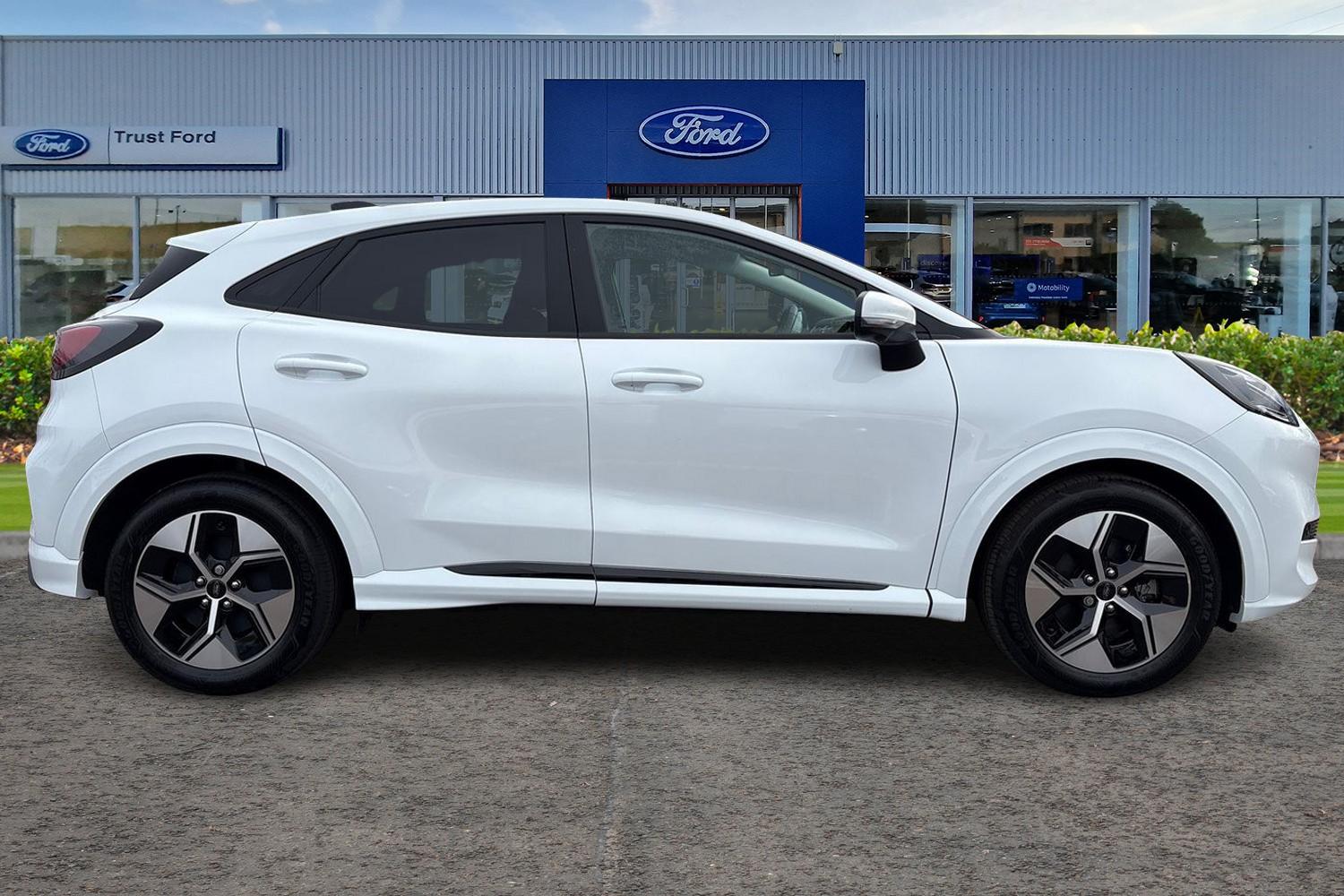 Ford Puma Gen-E Photo 2