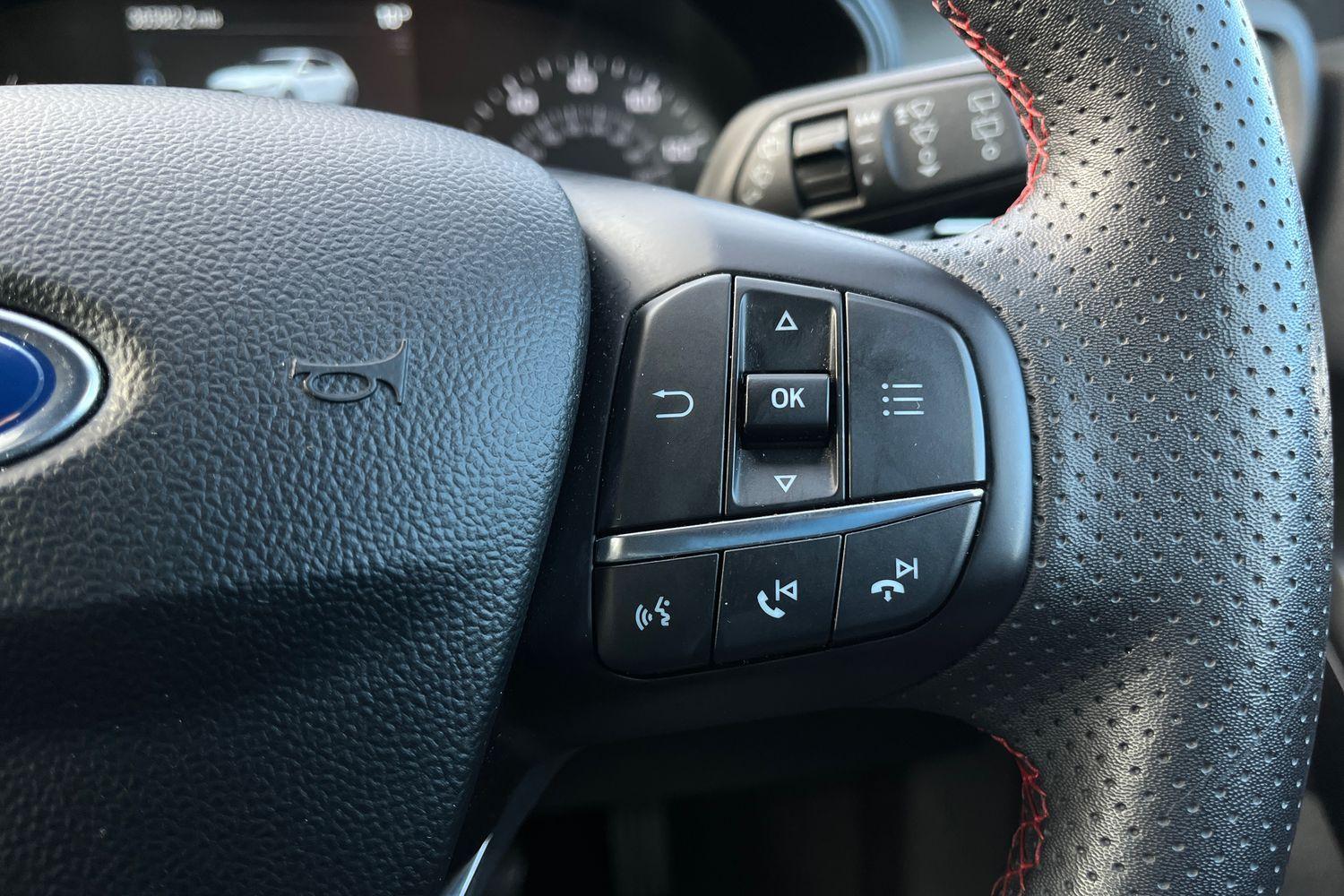 Ford FOCUS Photo 29