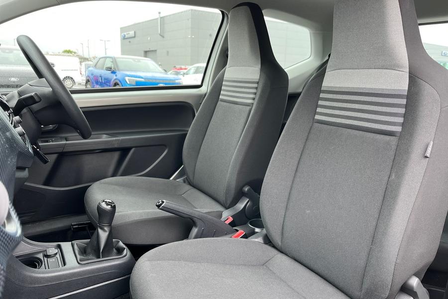 Volkswagen UP Photo autoimg-3a682305a4c4d9680b5158f5c872bfc0469d2a68.jpg