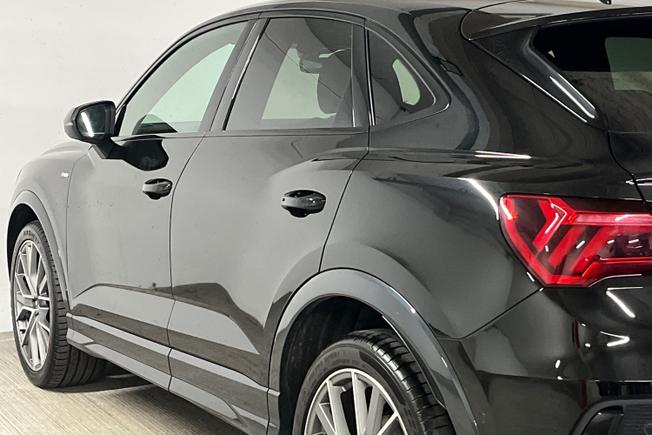 AUDI Q3 Photo 33