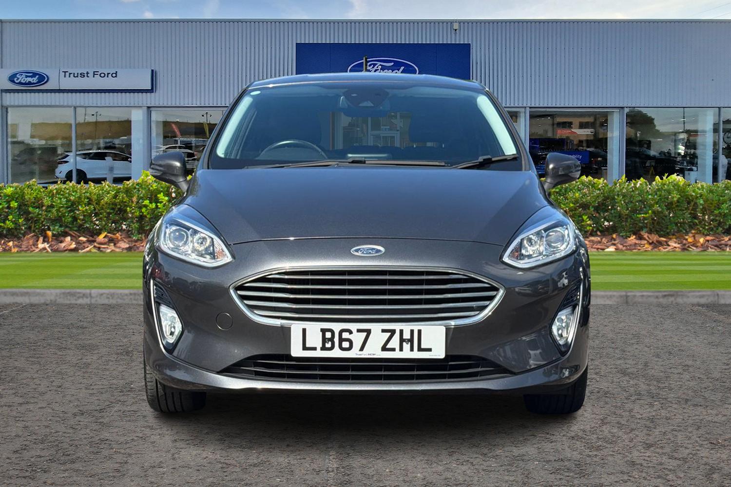 Ford FIESTA Photo 5