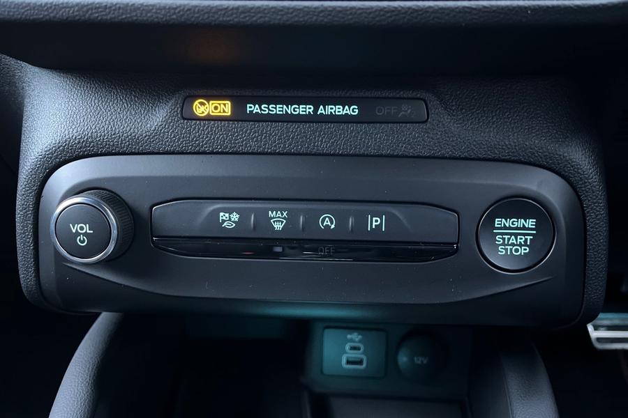 Ford FOCUS Photo autoimg-3a6da6c56df9b9bd144047ee53f4dcd4f48ff08e.jpg