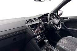 VOLKSWAGEN Tiguan Photo 2