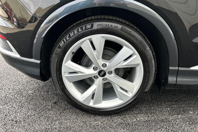 AUDI Q4 E-Tron Photo 28