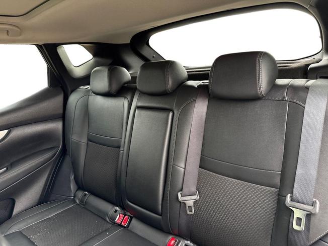 NISSAN Qashqai Photo 9