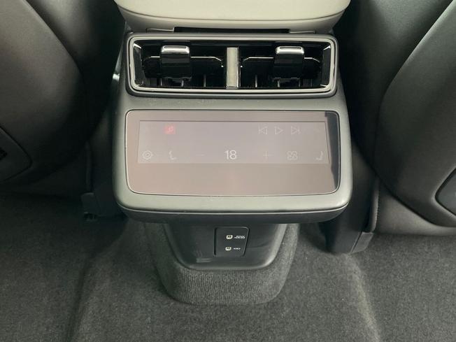 POLESTAR 4 Coupe Photo 38
