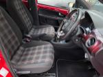 Volkswagen UP Photo 27