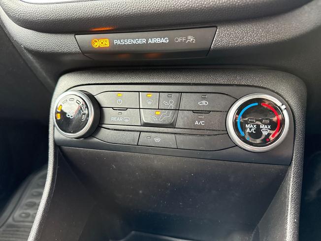 FORD Fiesta Photo 33