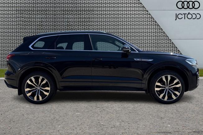 VOLKSWAGEN Touareg Photo 4