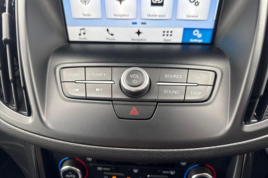 Ford KUGA Photo autoimg-3a7d1b8676d6dc40101e27c68d58499c0af1f83f.jpg