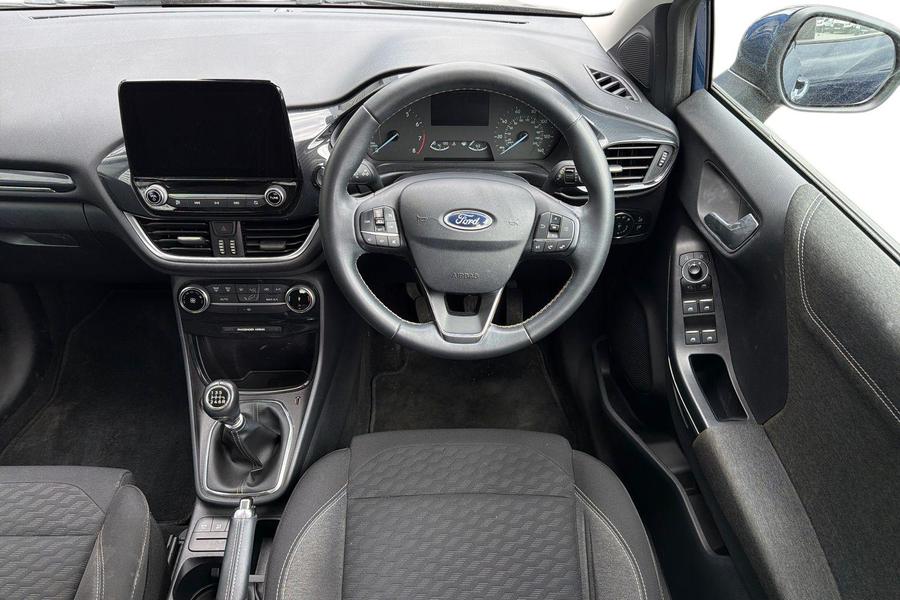 Ford PUMA Photo autoimg-3a7d69132fc4f5c0d5c205d82886ffc414c7c3d3.jpg