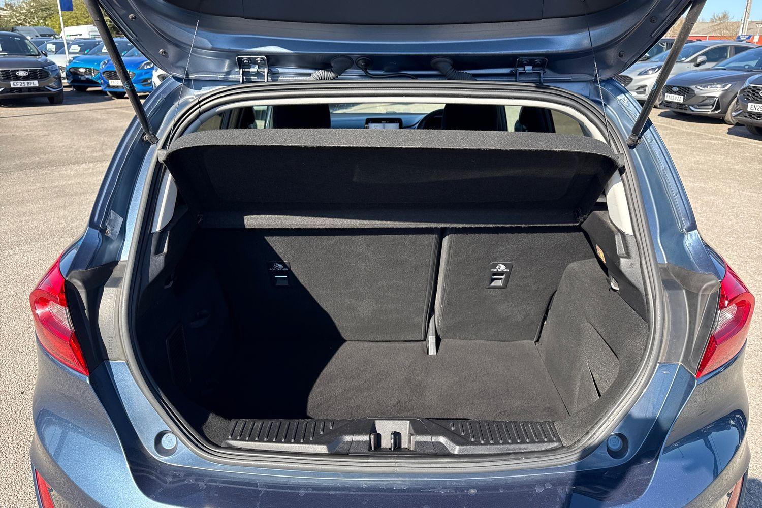 Ford FIESTA Photo 20