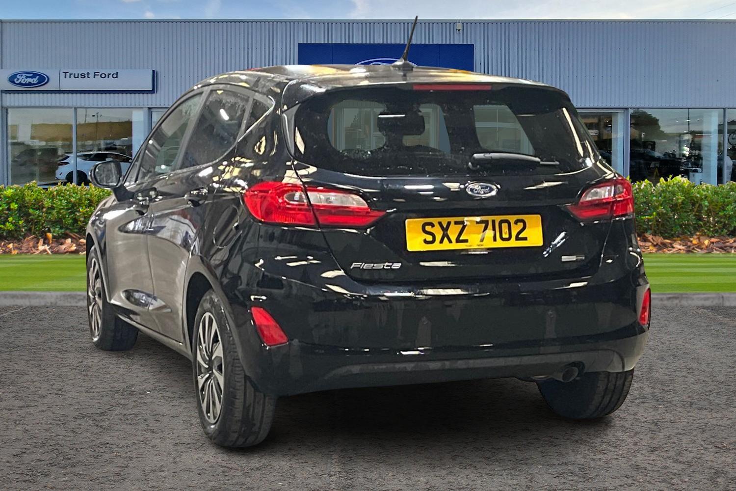 Ford FIESTA Photo 1