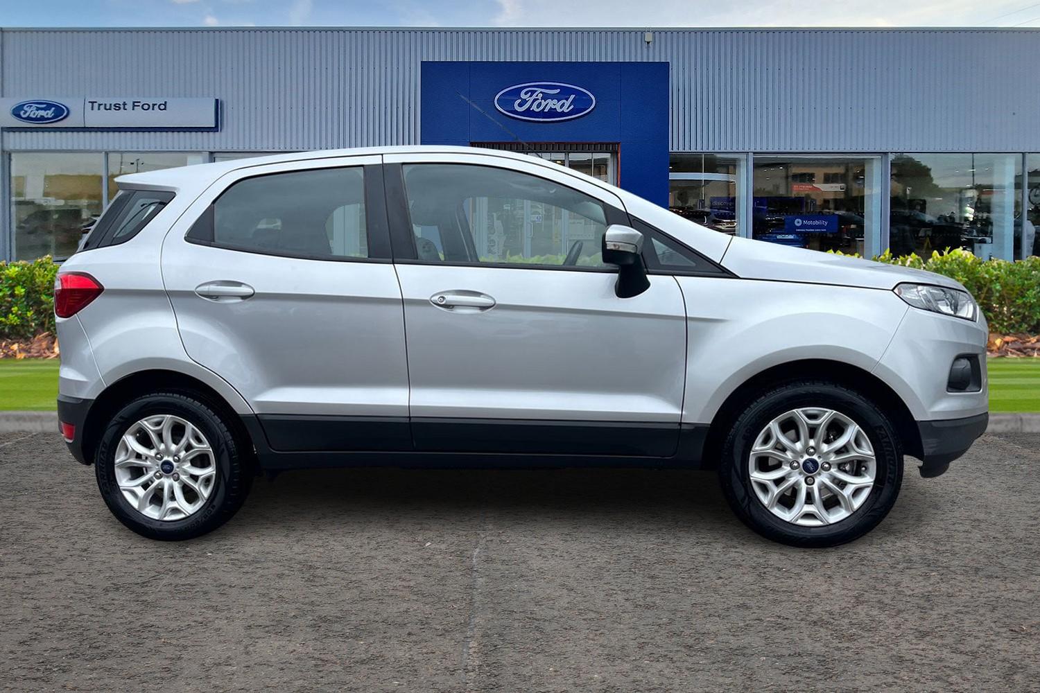 Ford EcoSport Photo 2