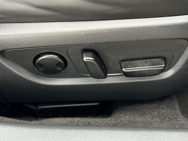MAZDA Cx-30 Photo 45