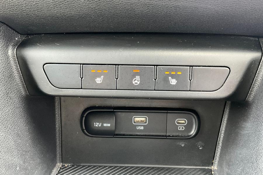 Kia Sportage Photo autoimg-3a8a9a1ae16d61bdc4abc18acbe5fc936400d77f.jpg