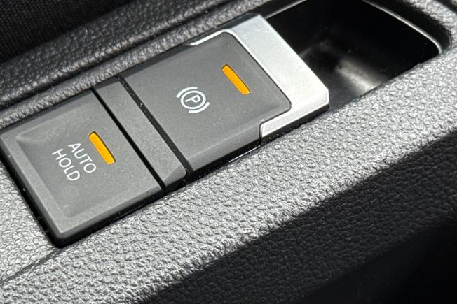 VOLKSWAGEN T-Roc Photo 40