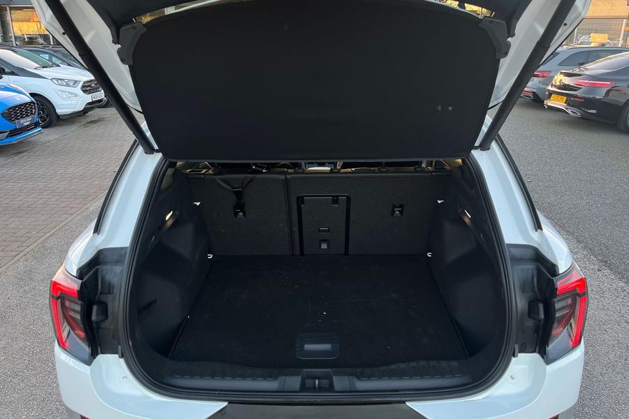Ford Explorer Photo autoimg-3a8eec45d9cf7683ce6a3ea39c7b8f254114b506.jpg