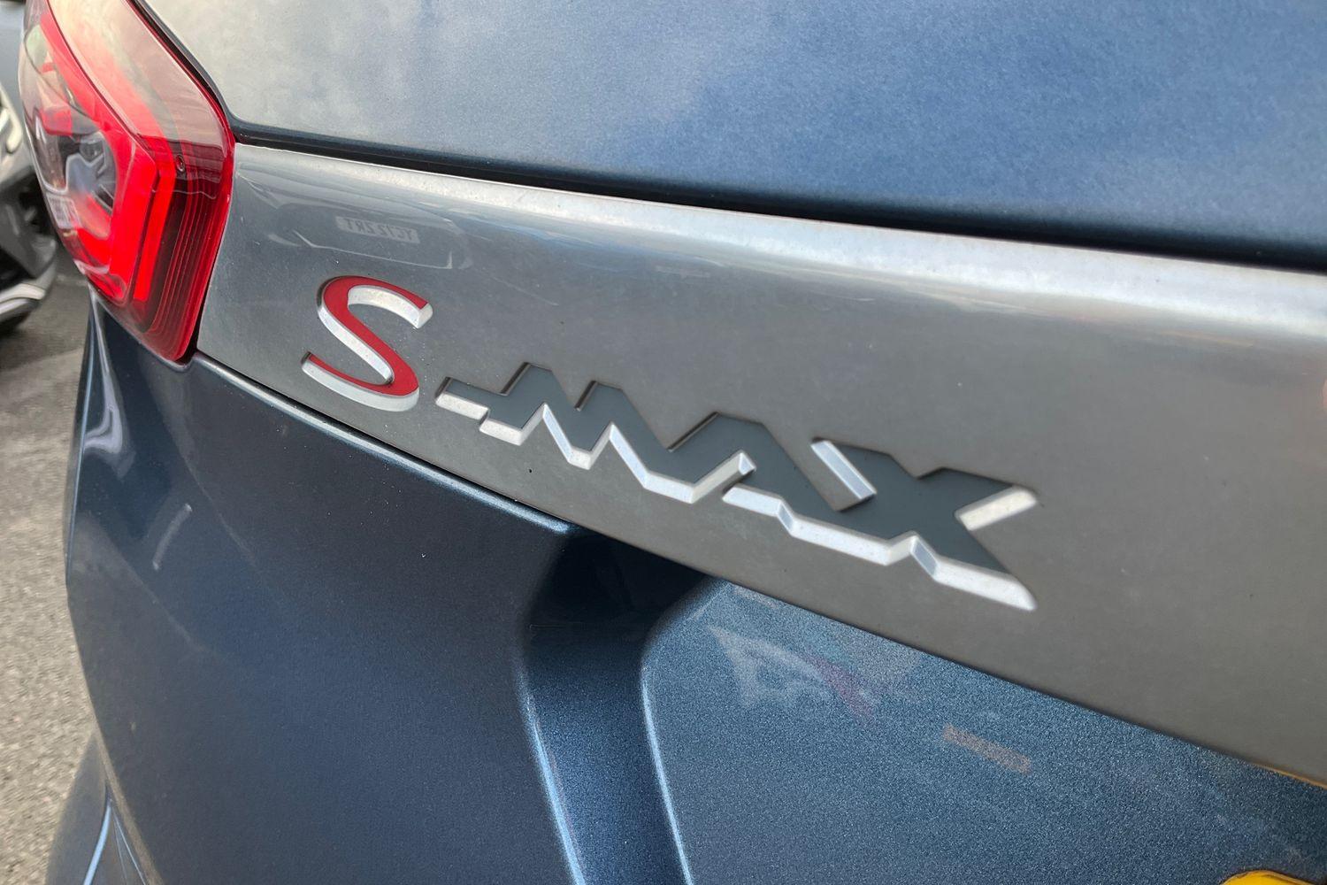 Ford S-MAX Photo 38