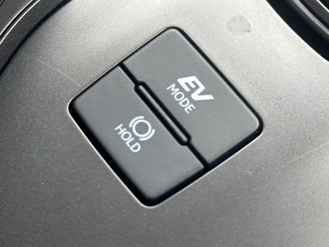 LEXUS Ux Photo 28