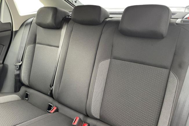 VOLKSWAGEN Taigo Photo 9