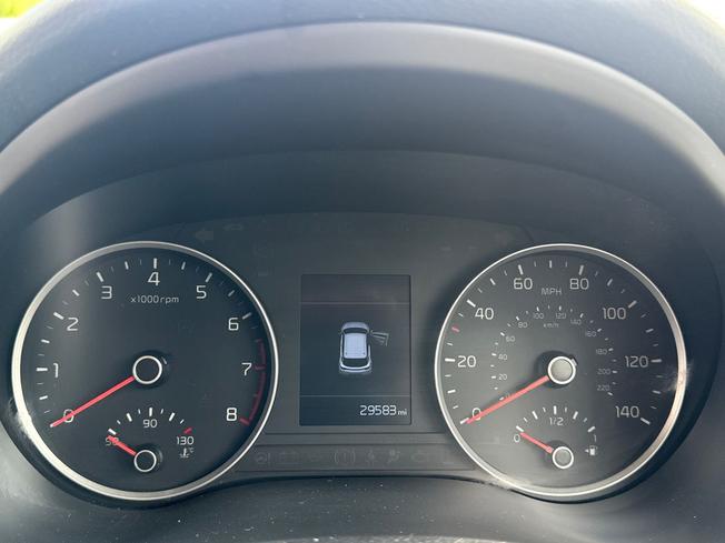 KIA Stonic Photo 15
