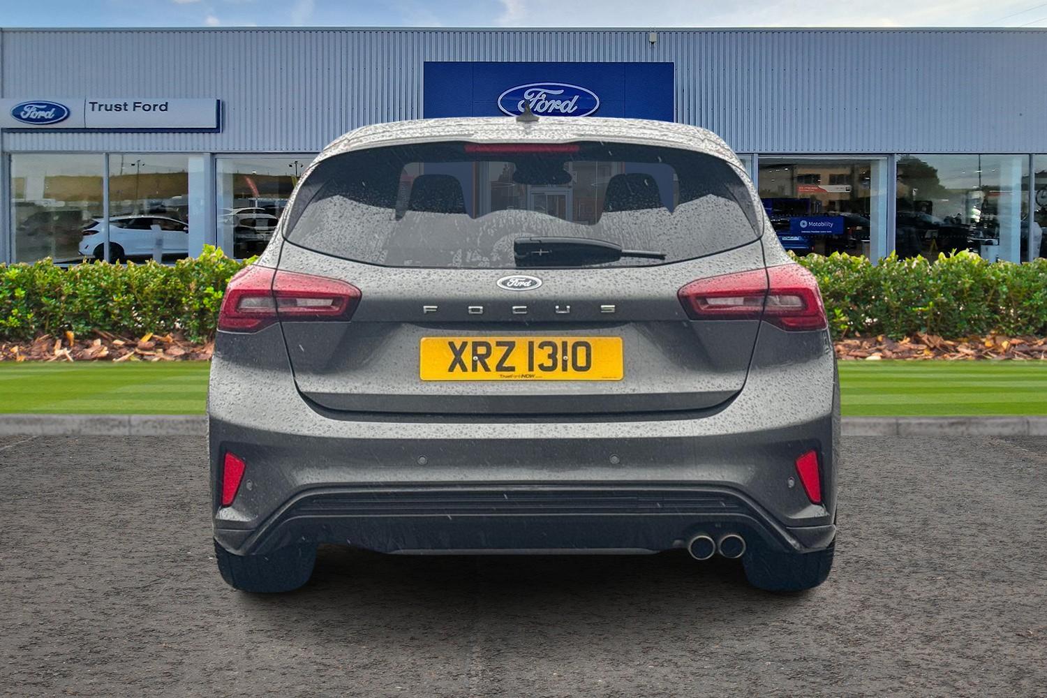 Ford Focus Photo 6