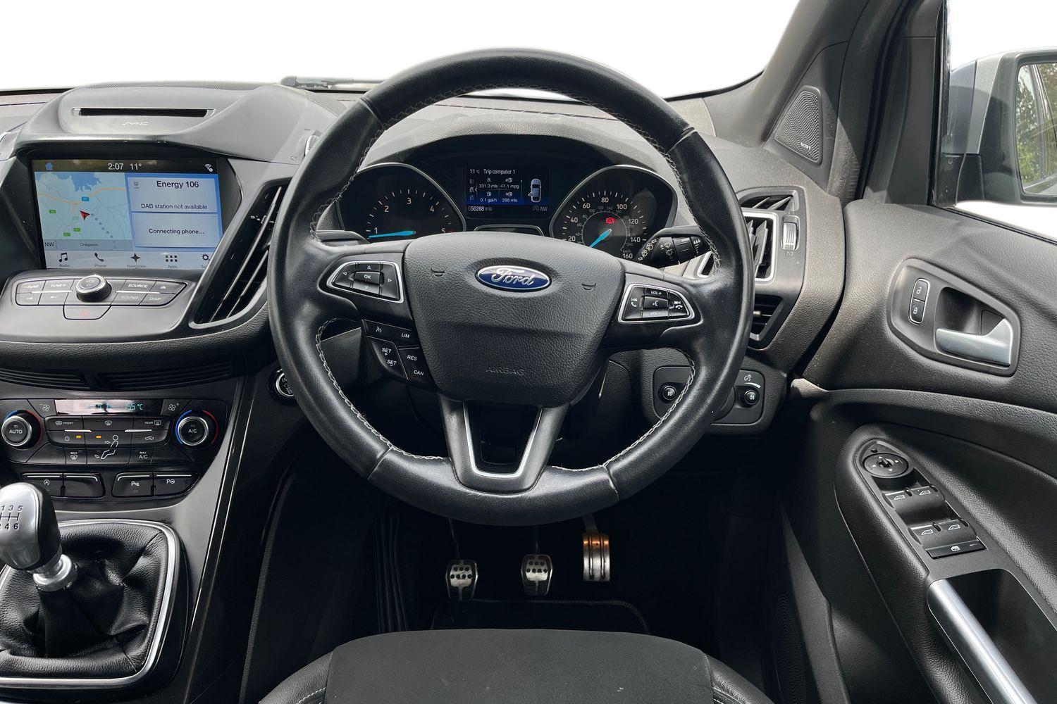 Ford KUGA Photo 10