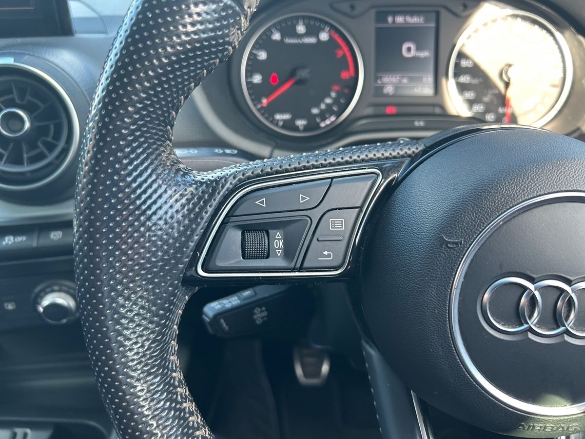 Audi Q2 Photo 14