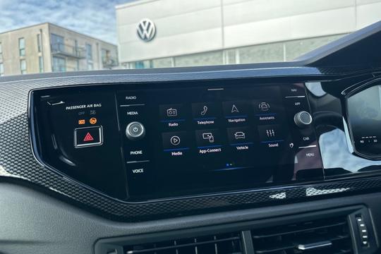 Volkswagen Polo Photo autoimg-3a99f34e031ef6668c39310ff3c2db345ea715a3.jpg