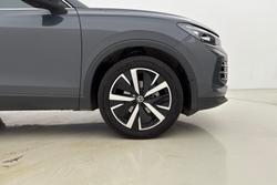 VOLKSWAGEN Tiguan Photo 5