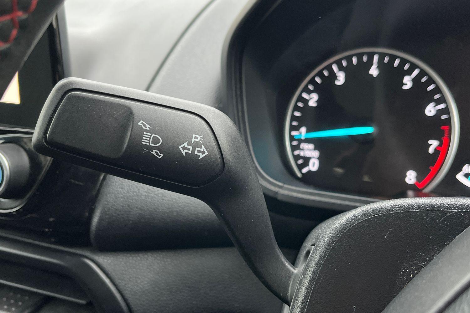Ford EcoSport Photo 13