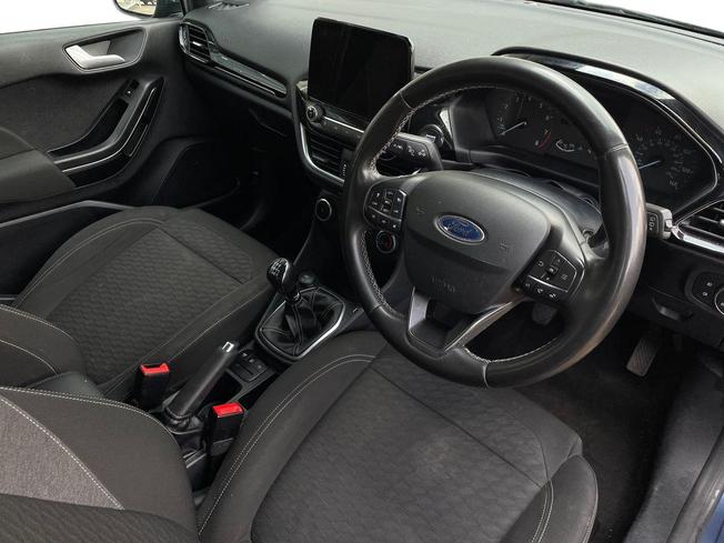 FORD Fiesta Photo 6