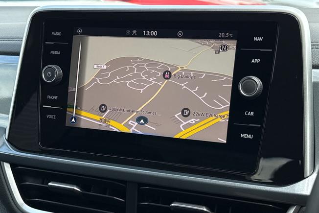VOLKSWAGEN T-Roc Photo 14