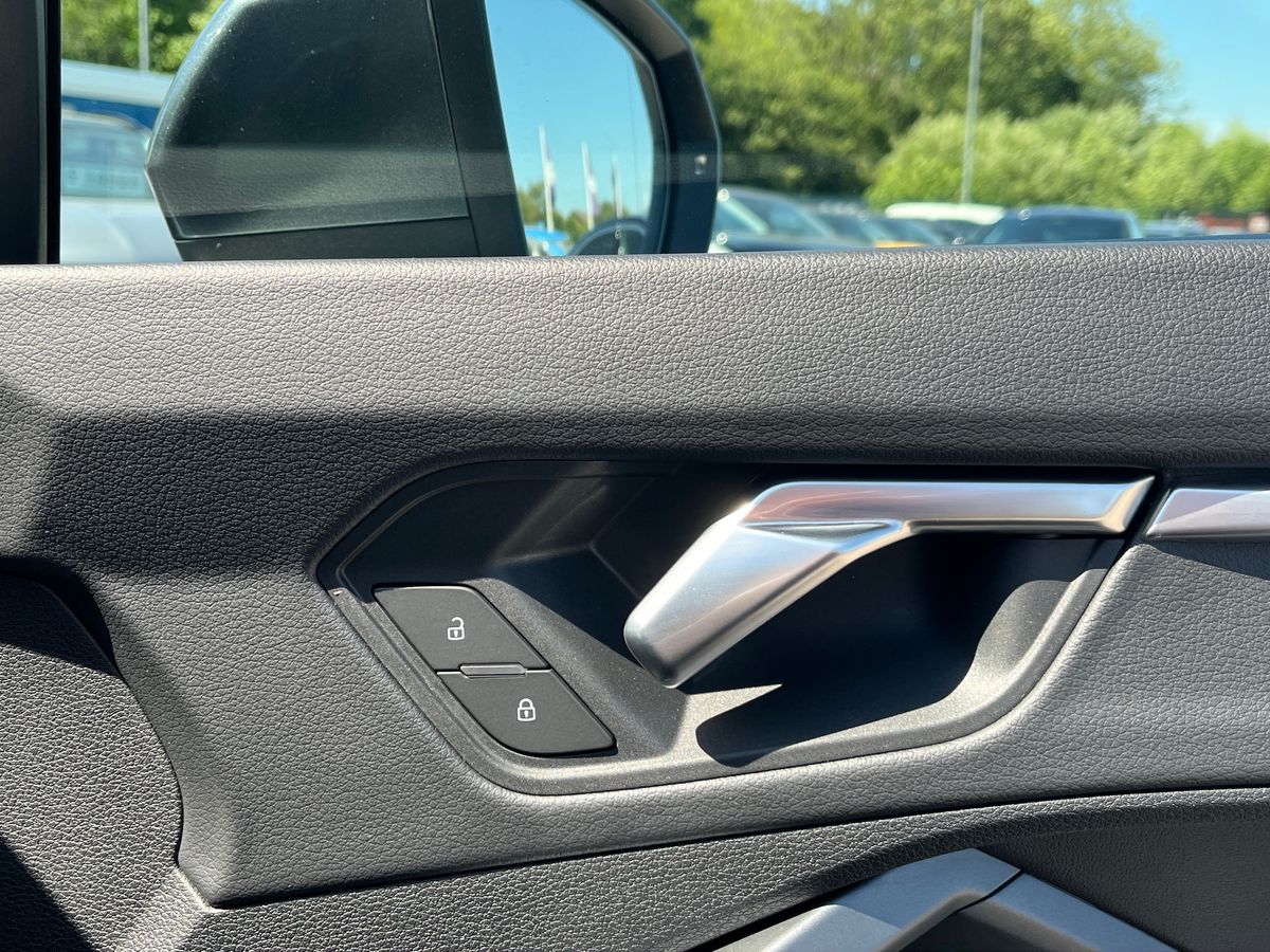 Audi Q3 Photo 30