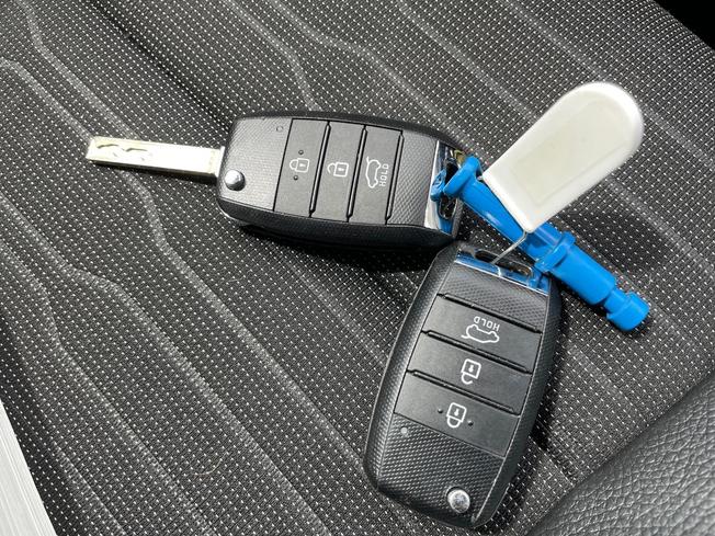 KIA Stonic Photo 53