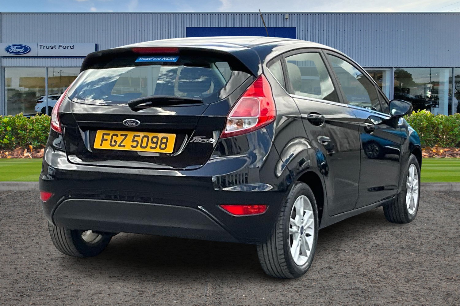 Ford FIESTA Photo 3
