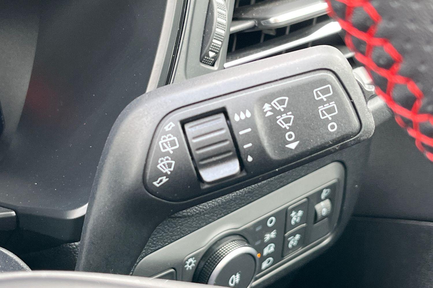 Ford KUGA Photo 14