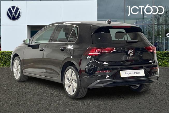 VOLKSWAGEN Golf Photo 3