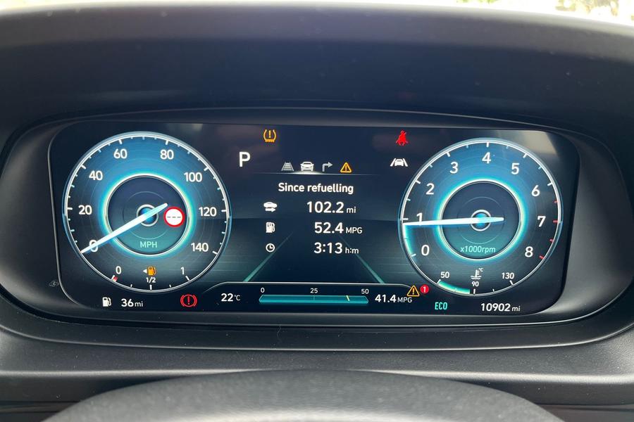 Hyundai BAYON Photo autoimg-3aab0ffeee1f30bd4e0cc32474995fa3a0a30f1b.jpg