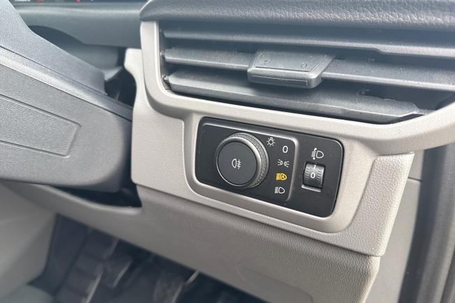 VOLKSWAGEN Transporter Photo 37