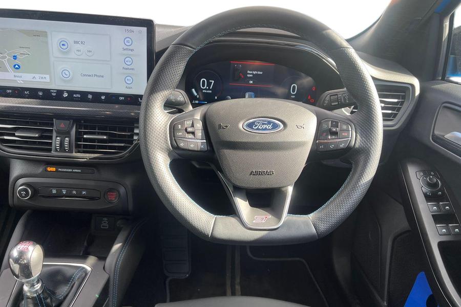Ford FOCUS Photo autoimg-3ab11e2fc8619856bb46c334c2f9b41d136946d1.jpg