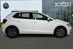 VOLKSWAGEN Polo Photo 4