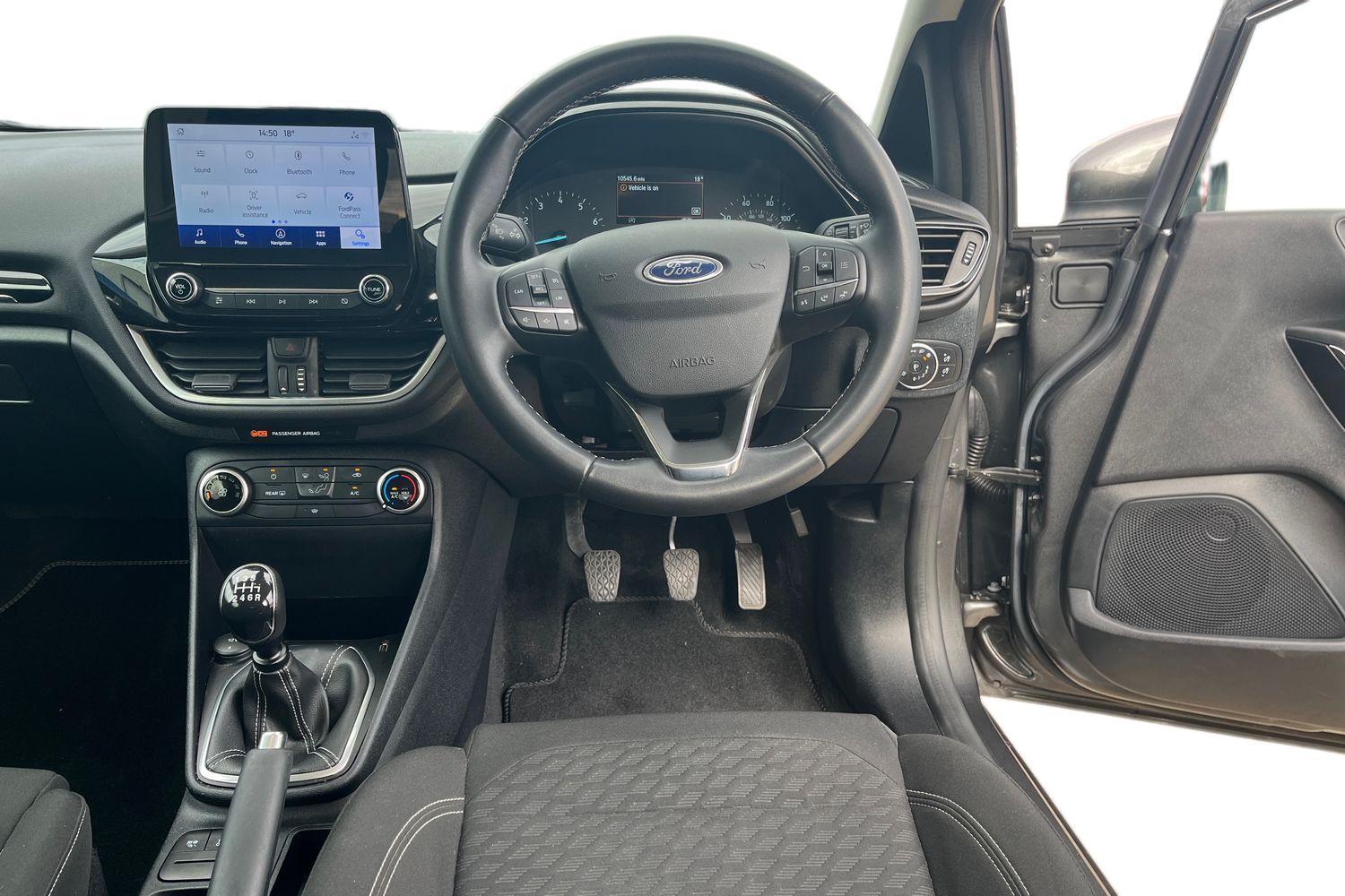 Ford Fiesta Photo 10