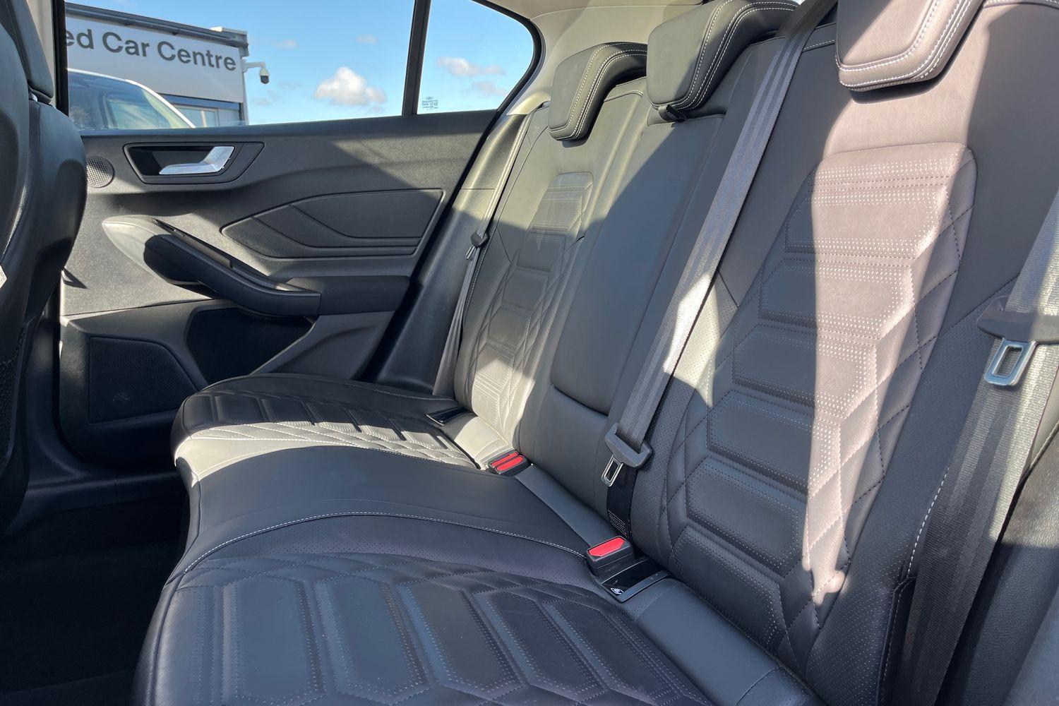 Ford FOCUS Photo 19